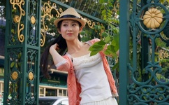 无人区码卡二卡乱码字幕